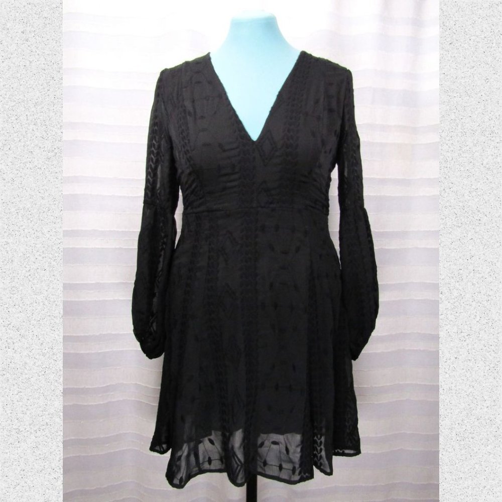 ASTR the Label Black Embroidered V-Neck Long Sleeve Minidress - L